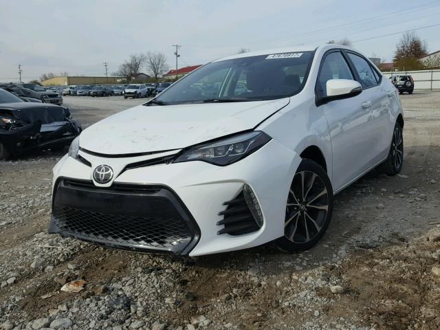 2T1BURHE4HC952552 - 2017 TOYOTA COROLLA L WHITE photo 2