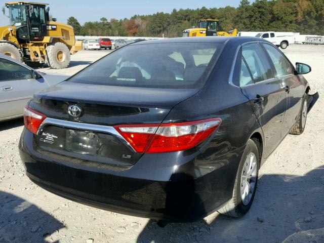 4T4BF1FK9GR521258 - 2016 TOYOTA CAMRY LE შავი ფოტო 4