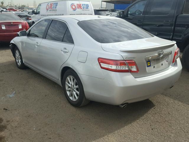 4T1BK3EK5AU108473 - 2010 TOYOTA CAMRY SE SILVER photo 3