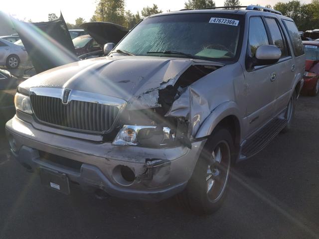 5LMFU28R92LJ13453 - 2002 LINCOLN NAVIGATOR Złoty zdjęcie 2