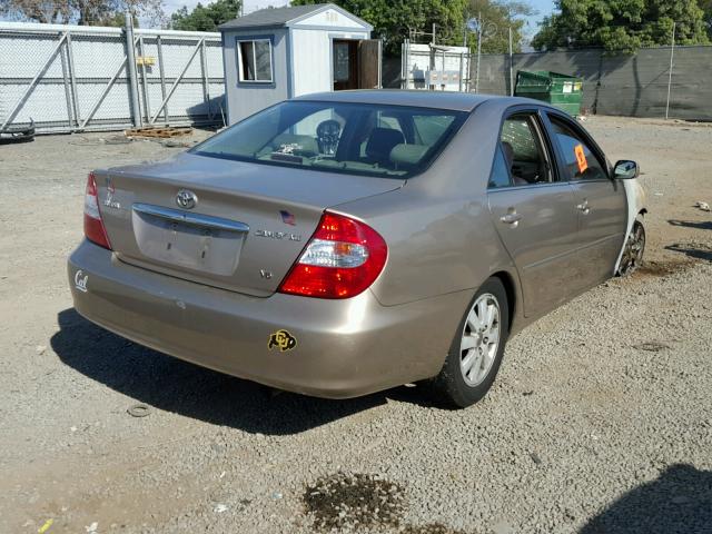 4T1BF30K42U002285 - 2002 TOYOTA CAMRY LE GOLD photo 4