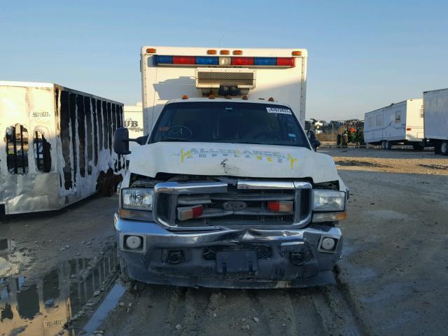 1FDWF36F72EA70862 - 2002 FORD F350 SUPER WHITE photo 9