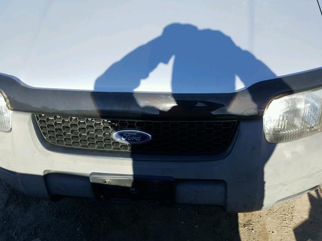 1FMYU02133KE10826 - 2003 FORD ESCAPE XLS SILVER photo 7