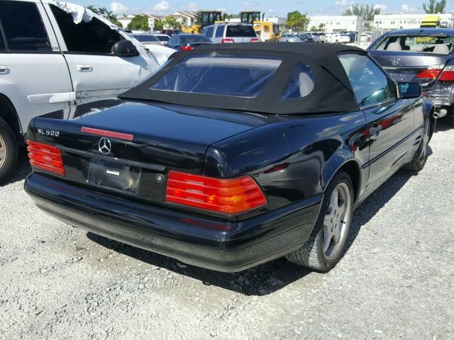 WDBFA67F4WF156194 - 1998 MERCEDES-BENZ SL 500 BLACK photo 4