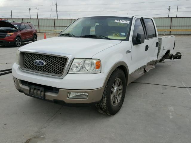 1FTPW12535KD46194 - 2005 FORD F150 SUPER WHITE photo 2