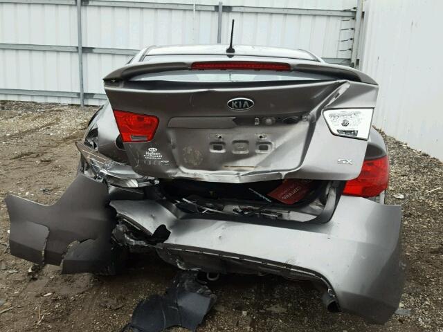 KNAFW4A30A5268279 - 2010 KIA FORTE SX GRAY photo 9