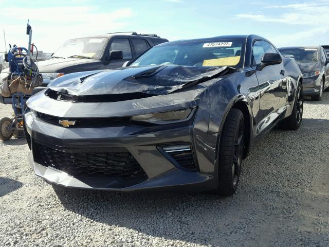 1G1FE1R70J0101664 - 2018 CHEVROLET CAMARO SS GRAY photo 2