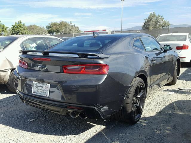 1G1FE1R70J0101664 - 2018 CHEVROLET CAMARO SS GRAY photo 4