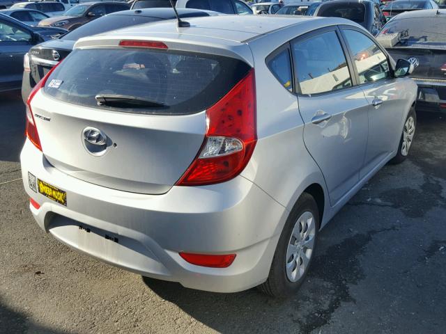 KMHCT5AE4FU204163 - 2015 HYUNDAI ACCENT GS SILVER photo 4