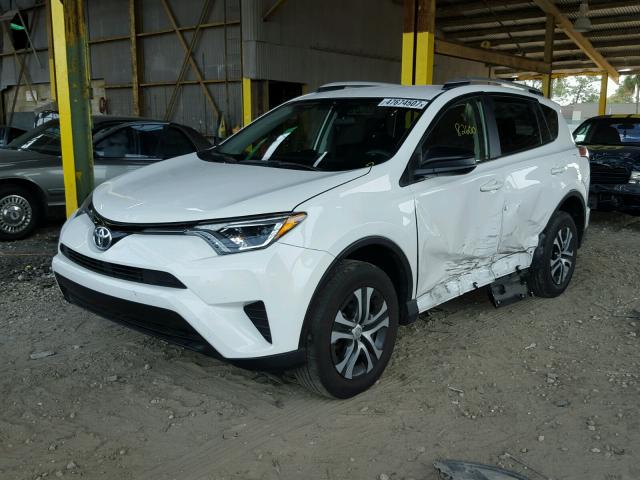 JTMZFREV9GD084062 - 2016 TOYOTA RAV4 LE WHITE photo 2