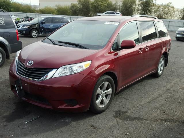 5TDKK3DC5BS027591 - 2011 TOYOTA SIENNA LE BURGUNDY photo 2