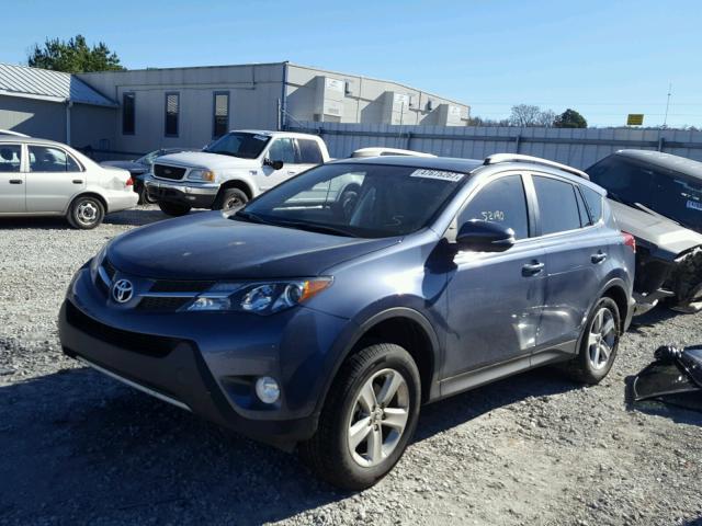 2T3WFREV6DW056804 - 2013 TOYOTA RAV4 XLE BLUE photo 2