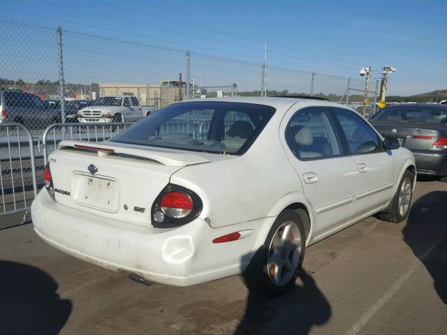 JN1CA31D81T803574 - 2001 NISSAN MAXIMA GXE WHITE photo 4