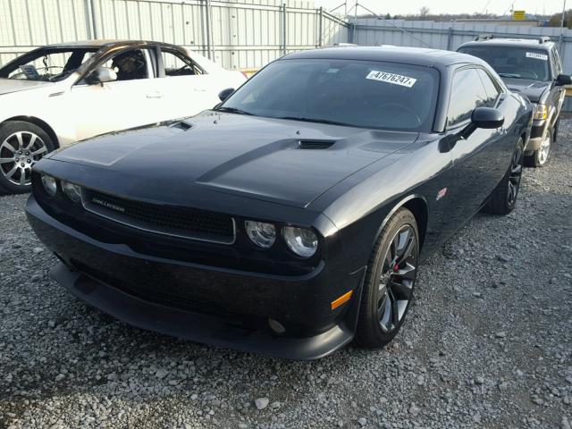 2C3CDYCJ7DH615431 - 2013 DODGE CHALLENGER CHARCOAL photo 2