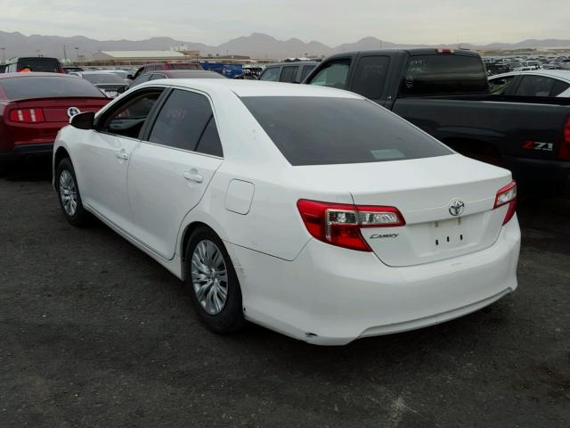 4T1BF1FK6CU515499 - 2012 TOYOTA CAMRY BASE WHITE photo 3