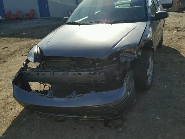 1FAHP34NX6W153874 - 2006 FORD FOCUS ZX4 GRAY photo 9