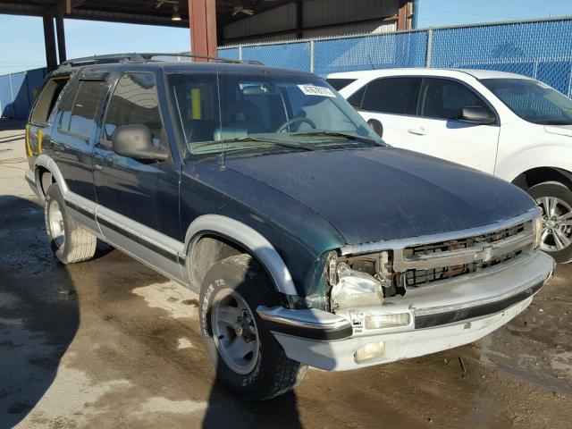 1GNCS13W1V2155558 - 1997 CHEVROLET BLAZER GREEN photo 1