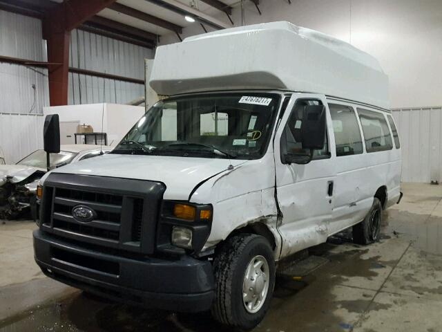 1FTSS3EL6DDA79390 - 2013 FORD ECONOLINE WHITE photo 2