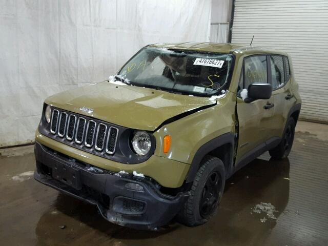 ZACCJBAT8FPB82497 - 2015 JEEP RENEGADE S GREEN photo 2