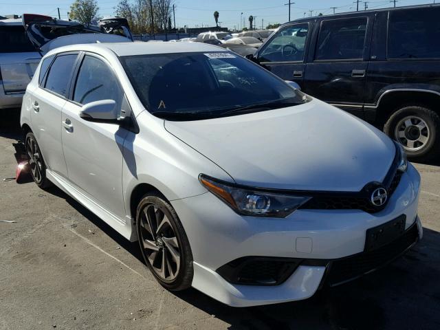 JTNKARJE7GJ515680 - 2016 TOYOTA SCION IM WHITE photo 1