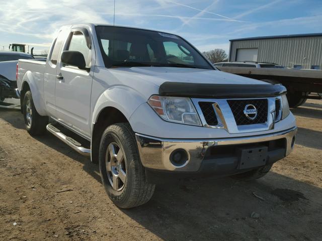 1N6AD06W99C410910 - 2009 NISSAN FRONTIER K WHITE photo 1