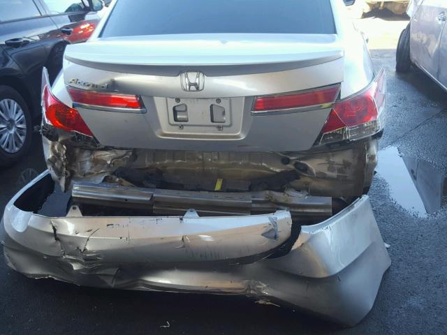 1HGCP2F46BA021738 - 2011 HONDA ACCORD LXP SILVER photo 9