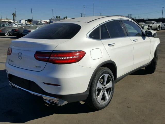 WDC0J4KBXJF323709 - 2018 MERCEDES-BENZ GLC COUPE WHITE photo 4