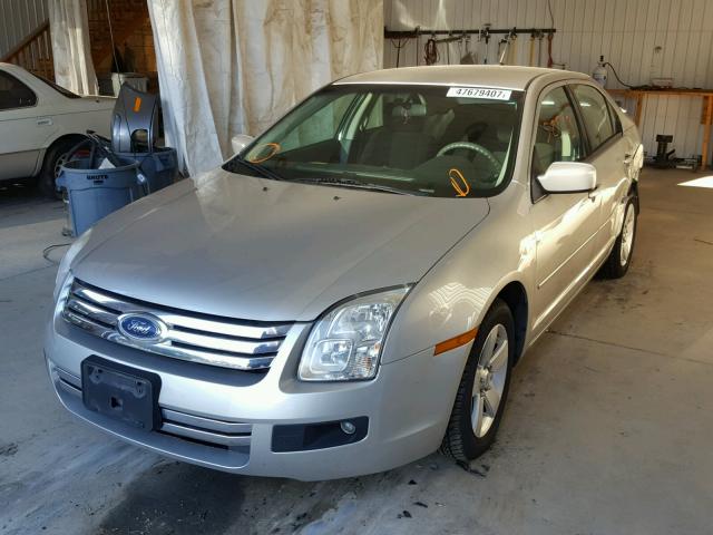 3FAHP07137R265394 - 2007 FORD FUSION SE SILVER photo 2