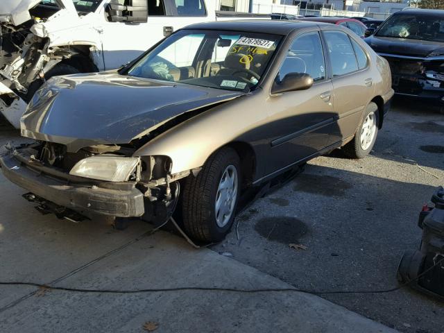 1N4DL01D6WC179670 - 1998 NISSAN ALTIMA XE BEIGE photo 2