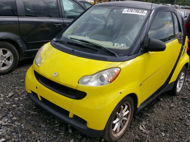 WMEEJ31X78K182992 - 2008 SMART FORTWO PUR YELLOW photo 2