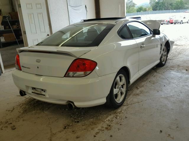 KMHHM65D25U162066 - 2005 HYUNDAI TIBURON WHITE photo 4