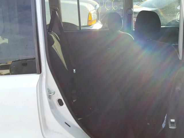 JTLKT324354029207 - 2005 TOYOTA SCION XB თეთრი ფოტო 6