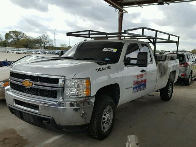 1GC2CVCGXDZ108293 - 2013 CHEVROLET SILVERADO WHITE photo 2