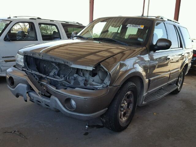 5LMEU27R62LJ15254 - 2002 LINCOLN NAVIGATOR BEIGE photo 2