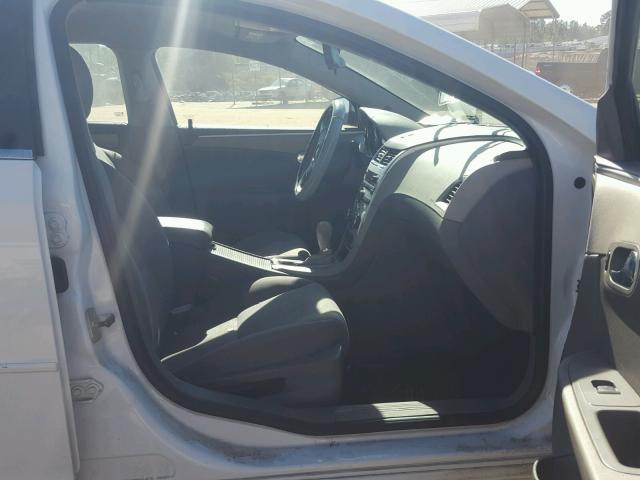 1G1ZA5E06AF146100 - 2010 CHEVROLET MALIBU LS WHITE photo 5