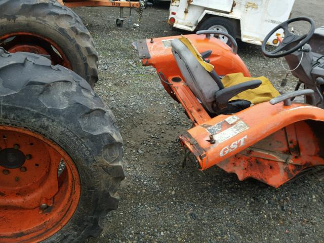 L3240D33336 - 2009 KUTA TRACTOR ORANGE photo 9