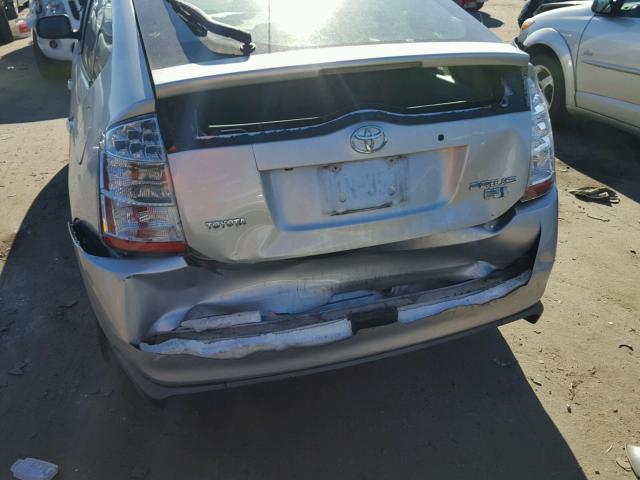 JTDKB20U083384793 - 2008 TOYOTA PRIUS SILVER photo 9