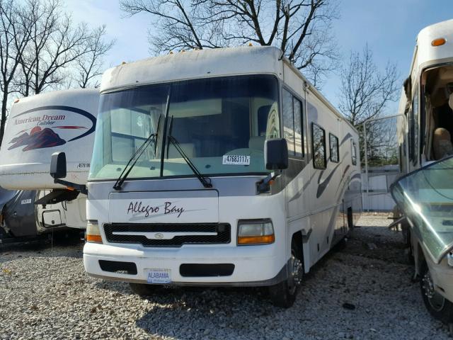 5B4MP67G623349500 - 2002 ALLE MOTORHOME WHITE photo 2