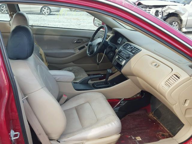 1HGCG3244XA001622 - 1999 HONDA ACCORD LX RED photo 5