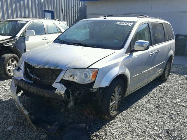 2A8HR64X58R744402 - 2008 CHRYSLER TOWN & COU SILVER photo 2