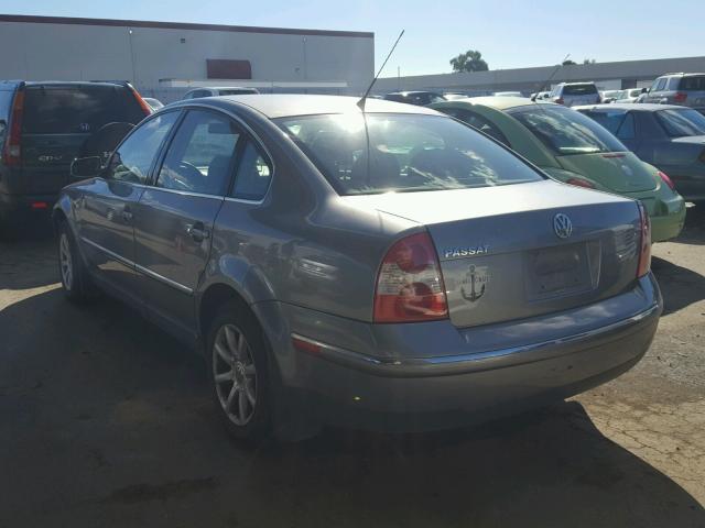 WVWPD63B54E066748 - 2004 VOLKSWAGEN PASSAT GLS GRAY photo 3