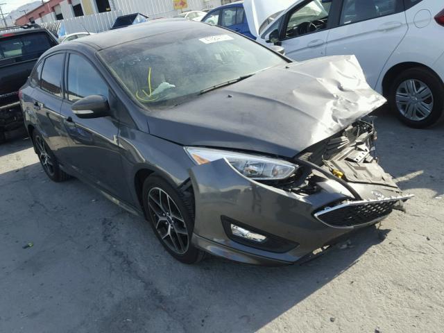 1FADP3FE1FL348971 - 2015 FORD FOCUS SE SILVER photo 1