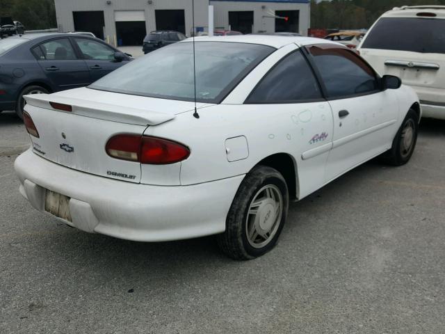 1G1JC1247V7218428 - 1997 CHEVROLET CAVALIER B WHITE photo 4