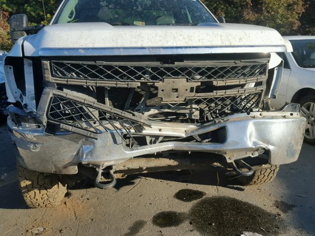 1GB0KVCG5CZ249009 - 2012 CHEVROLET SILVERADO WHITE photo 9