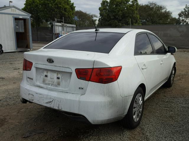 KNAFU4A27A5053317 - 2010 KIA FORTE EX WHITE photo 4