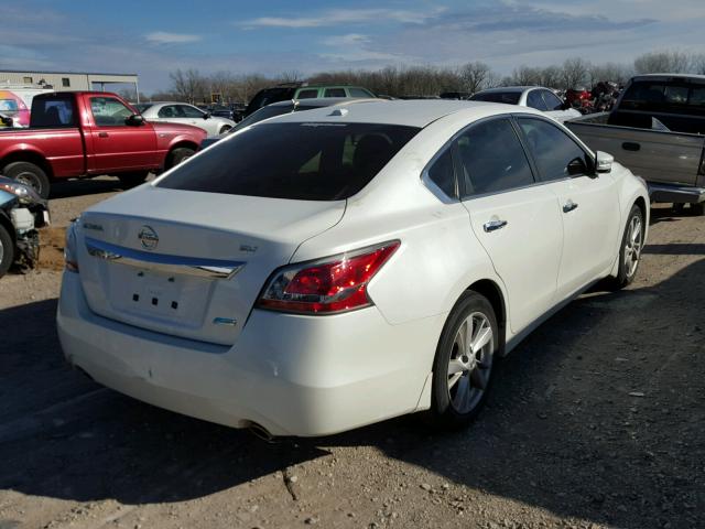 1N4AL3AP5EC296847 - 2014 NISSAN ALTIMA 2.5 WHITE photo 4