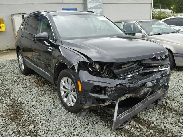 3VV2B7AX6JM033009 - 2018 VOLKSWAGEN TIGUAN SE Schwarz Foto 1