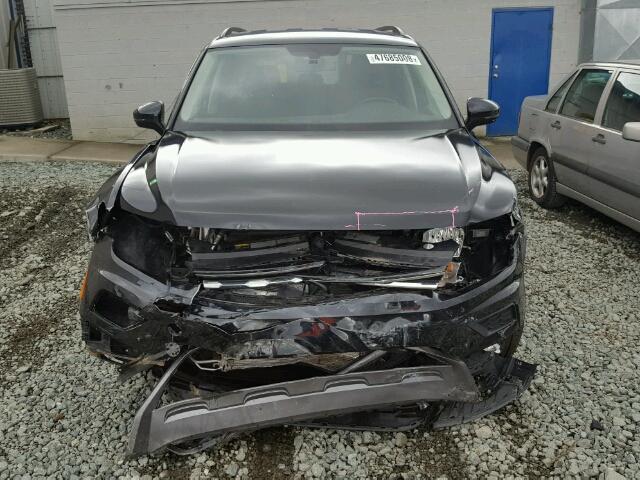 3VV2B7AX6JM033009 - 2018 VOLKSWAGEN TIGUAN SE Schwarz Foto 9