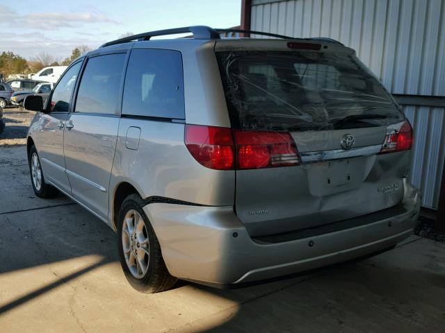 5TDBA22C44S001082 - 2004 TOYOTA SIENNA XLE SILVER photo 3