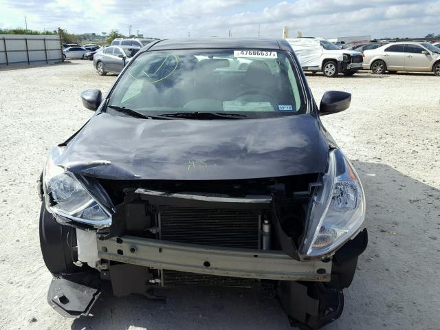 3N1CN7AP3FL956056 - 2015 NISSAN VERSA S GRAY photo 9